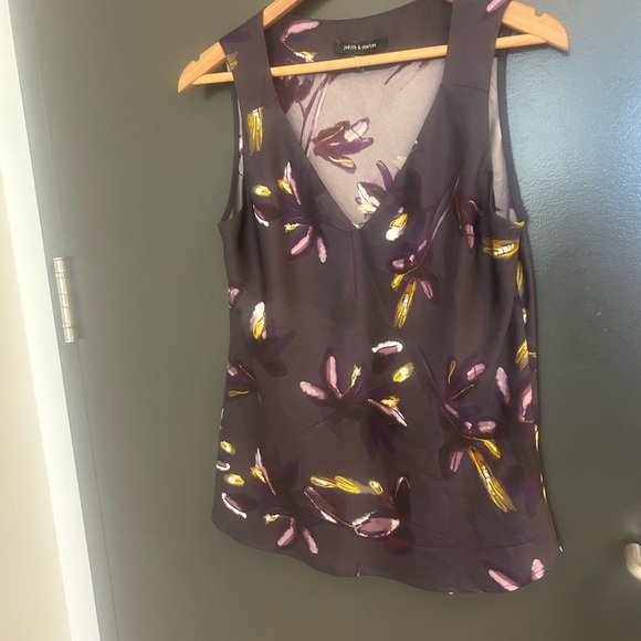 Judith & Charles size 6 EUC Artistic purple  Tank Top with Floral Accents - Picture 15 of 15